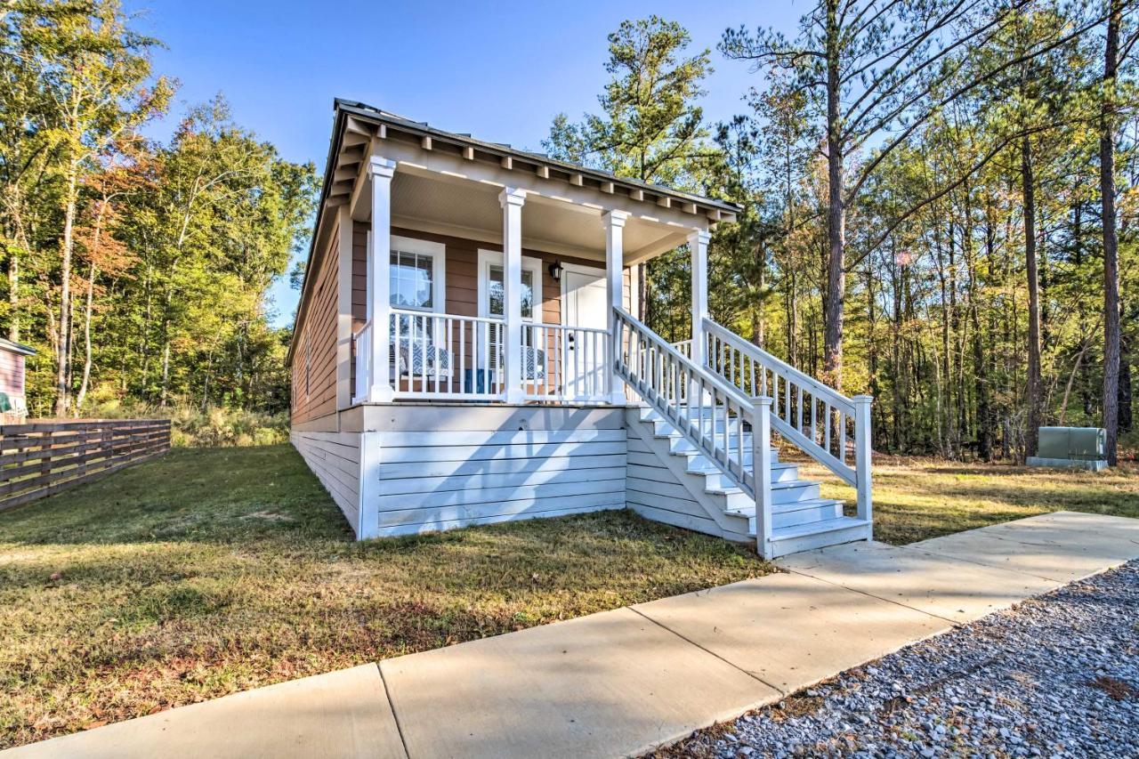 Chic Retreat With Grill, 2 Mi To Msu!